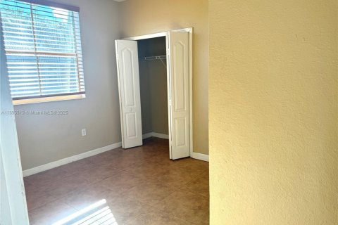 Condominio en alquiler en Homestead, Florida, 3 dormitorios, 99.96 m2 № 1946548 - foto 12
