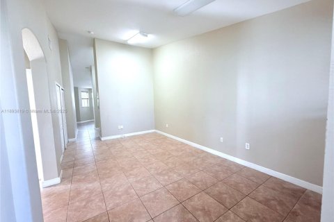 Condominio en alquiler en Homestead, Florida, 3 dormitorios, 99.96 m2 № 1946548 - foto 6