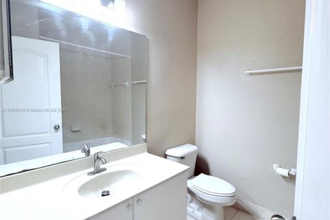 Condominio en alquiler en Homestead, Florida, 3 dormitorios, 99.96 m2 № 1946548 - foto 7