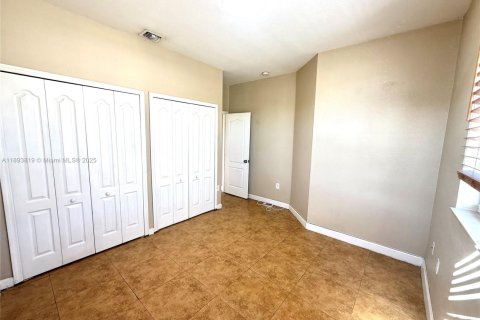 Condominio en alquiler en Homestead, Florida, 3 dormitorios, 99.96 m2 № 1946548 - foto 18