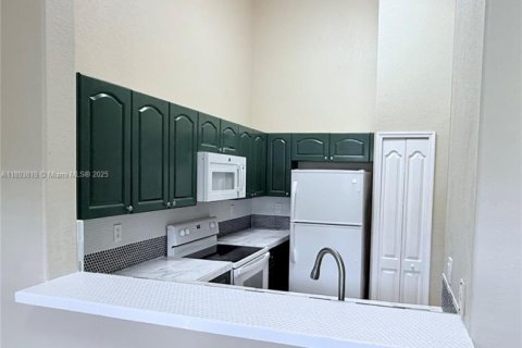 Condominio en alquiler en Homestead, Florida, 3 dormitorios, 99.96 m2 № 1946548 - foto 11
