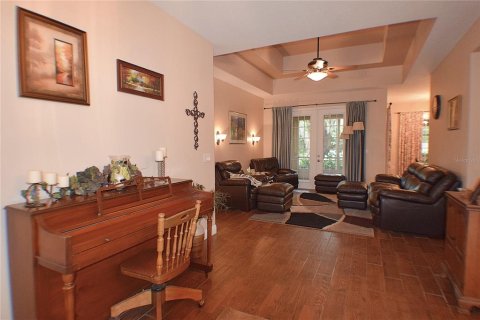 House in San Antonio, Florida 5 bedrooms, 327.39 sq.m. № 1816307 - photo 8
