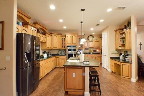 House in San Antonio, Florida 5 bedrooms, 327.39 sq.m. № 1816307 - photo 30
