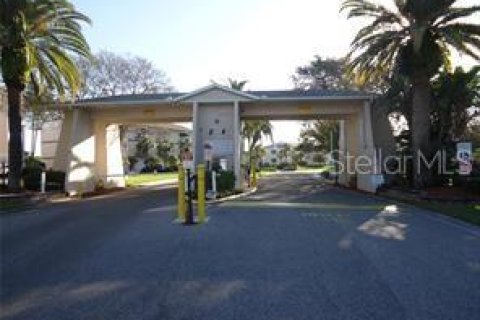 Condo à Saint Petersburg, Floride, 1 chambre № 2139070