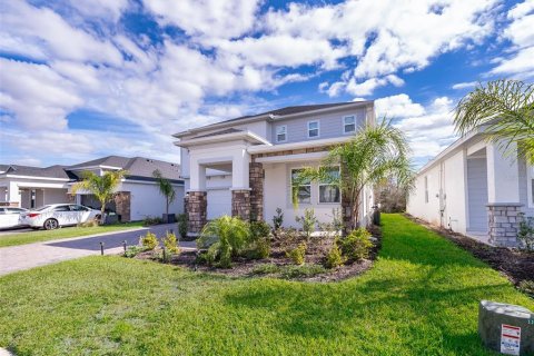House in Davenport, Florida 5 bedrooms, 305.09 sq.m. № 1564122 - photo 3