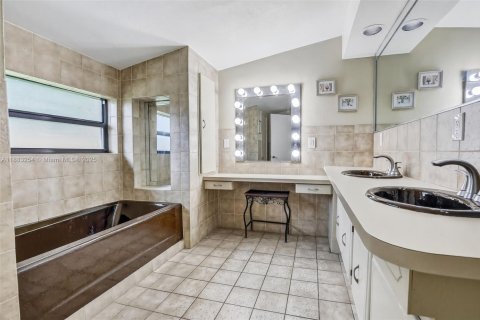 Casa en venta en Plantation, Florida, 2 dormitorios, 151.62 m2 № 2014069 - foto 15