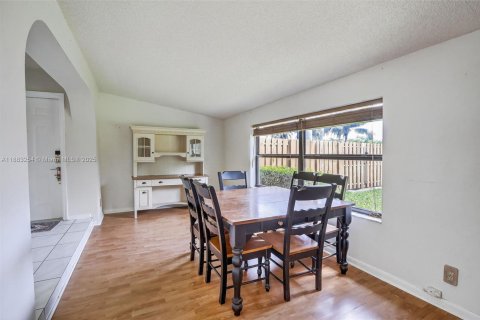 Casa en venta en Plantation, Florida, 2 dormitorios, 151.62 m2 № 2014069 - foto 3