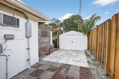 Casa en venta en Plantation, Florida, 2 dormitorios, 151.62 m2 № 2014069 - foto 24