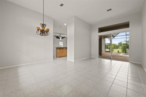 Villa ou maison à vendre à Cape Coral, Floride: 3 chambres, 210.14 m2 № 2109427 - photo 12