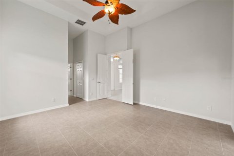 Villa ou maison à vendre à Cape Coral, Floride: 3 chambres, 210.14 m2 № 2109427 - photo 10