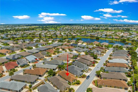 House in The Villages, Florida 2 bedrooms, 113.34 sq.m. № 1802959 - photo 5