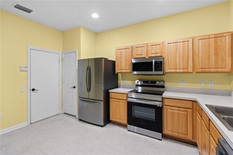 Townhouse in Wesley Chapel, Florida 3 bedrooms, 147.53 sq.m. № 1909317 - photo 6