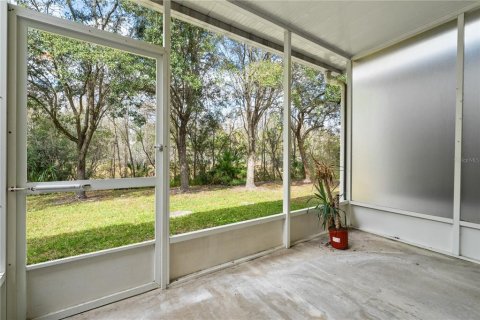 Townhouse in Wesley Chapel, Florida 3 bedrooms, 147.53 sq.m. № 1909317 - photo 13