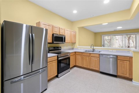 Townhouse in Wesley Chapel, Florida 3 bedrooms, 147.53 sq.m. № 1909317 - photo 7