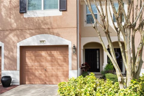 Townhouse in Wesley Chapel, Florida 3 bedrooms, 147.53 sq.m. № 1909317 - photo 2