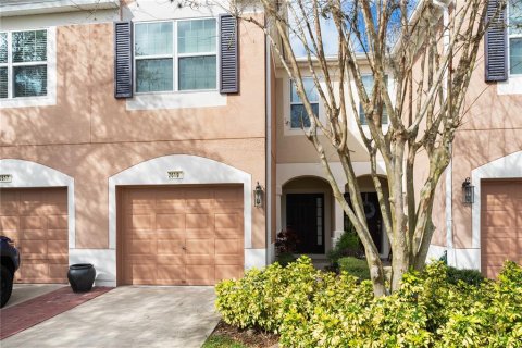 Townhouse in Wesley Chapel, Florida 3 bedrooms, 147.53 sq.m. № 1909317 - photo 1