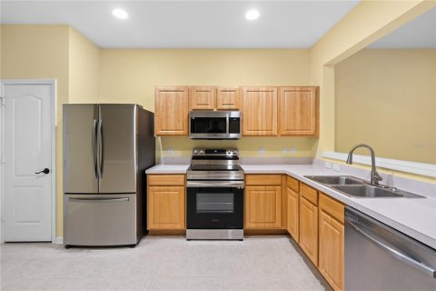 Townhouse in Wesley Chapel, Florida 3 bedrooms, 147.53 sq.m. № 1909317 - photo 8