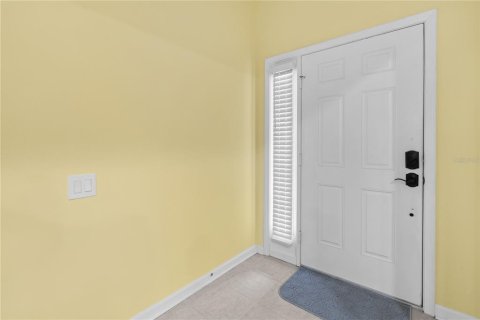 Townhouse in Wesley Chapel, Florida 3 bedrooms, 147.53 sq.m. № 1909317 - photo 5