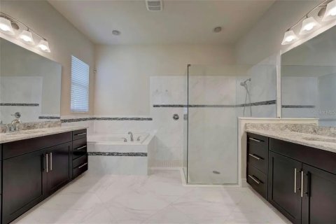 Villa ou maison à vendre à Riverview, Floride: 6 chambres, 414.9 m2 № 2330627 - photo 18