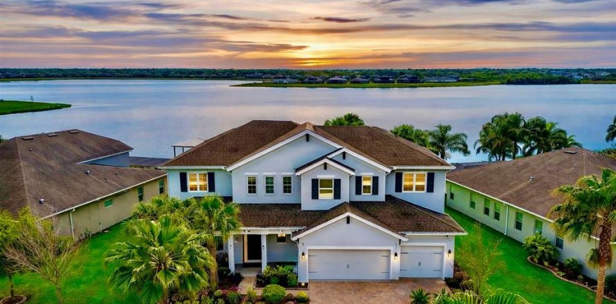Villa ou maison à Riverview, Floride 6 chambres, 414.9 m2 № 2330627