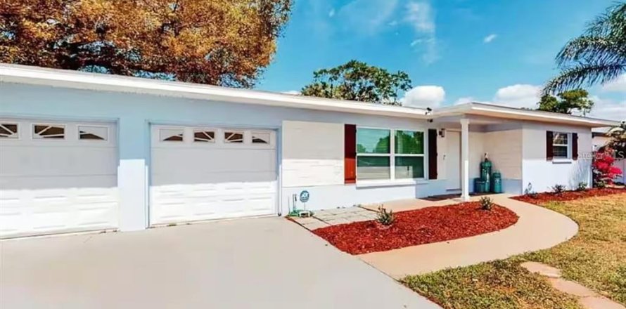 Villa ou maison à Clearwater, Floride 4 chambres, 189.71 m2 № 2104814
