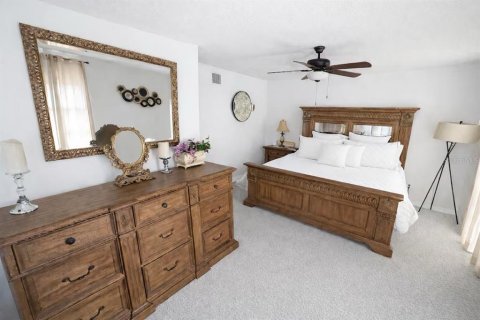 Villa ou maison à louer à Clearwater, Floride: 4 chambres, 189.71 m2 № 2104814 - photo 11