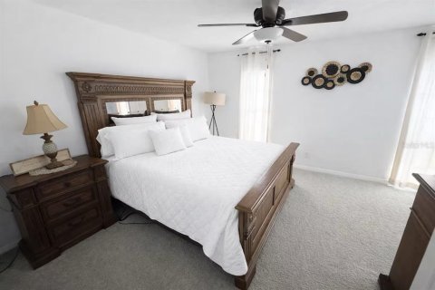 Villa ou maison à louer à Clearwater, Floride: 4 chambres, 189.71 m2 № 2104814 - photo 12