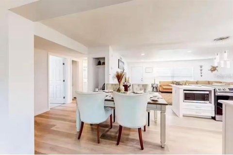 Villa ou maison à louer à Clearwater, Floride: 4 chambres, 189.71 m2 № 2104814 - photo 10