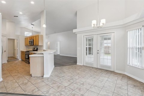 Villa ou maison à vendre à Sanford, Floride: 4 chambres, 181.9 m2 № 2277551 - photo 6