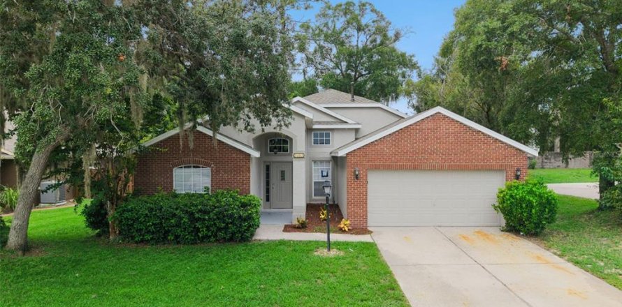Villa ou maison à Sanford, Floride 4 chambres, 181.9 m2 № 2277551