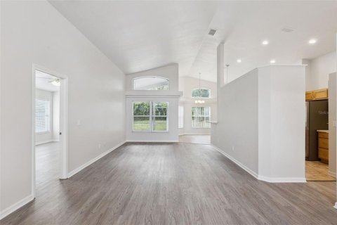 Villa ou maison à vendre à Sanford, Floride: 4 chambres, 181.9 m2 № 2277551 - photo 3