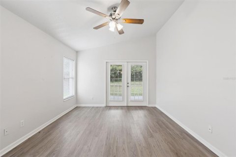 Villa ou maison à vendre à Sanford, Floride: 4 chambres, 181.9 m2 № 2277551 - photo 9