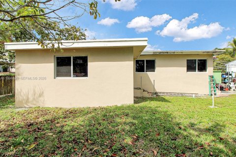 Casa en venta en Miami, Florida, 3 dormitorios, 138.98 m2 № 2056085 - foto 21