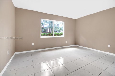 Casa en venta en Miami, Florida, 3 dormitorios, 138.98 m2 № 2056085 - foto 27