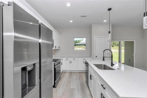 House in Citrus Springs, Florida 3 bedrooms, 142.05 sq.m. № 1792083 - photo 15