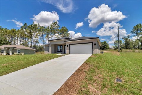 House in Citrus Springs, Florida 3 bedrooms, 142.05 sq.m. № 1792083 - photo 5