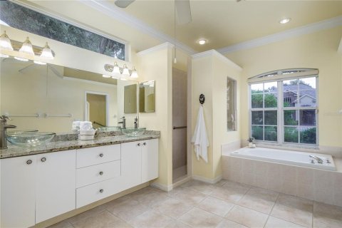 House in Ellenton, Florida 3 bedrooms, 229.93 sq.m. № 2095107 - photo 9