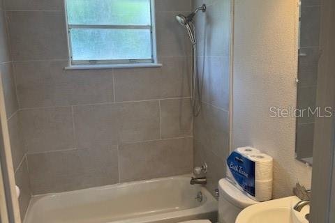House in Sanford, Florida 2 bedrooms, 102.94 sq.m. № 1905306 - photo 5