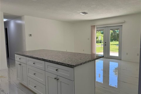 Villa ou maison à louer à Lake Placid, Floride: 3 chambres, 130.06 m2 № 1899401 - photo 3