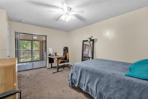 Condo in Coconut Creek, Florida, 3 bedrooms  № 1737556 - photo 10