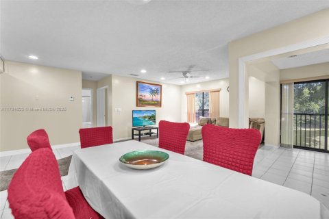 Condo in Coconut Creek, Florida, 3 bedrooms  № 1737556 - photo 20