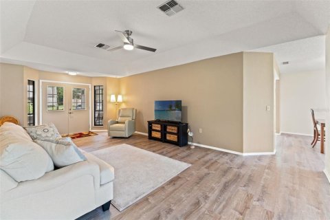 House in Spring Hill, Florida 2 bedrooms, 133.22 sq.m. № 1815867 - photo 16