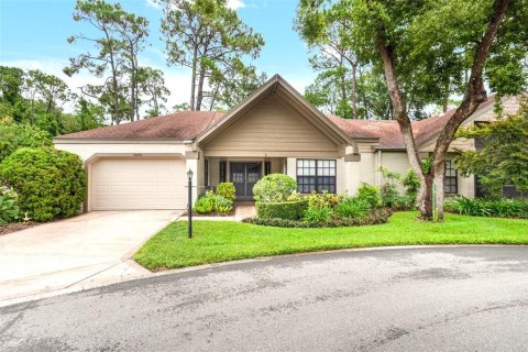 House in Spring Hill, Florida 2 bedrooms, 133.22 sq.m. № 1815867 - photo 1