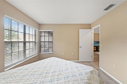 House in Spring Hill, Florida 2 bedrooms, 133.22 sq.m. № 1815867 - photo 21