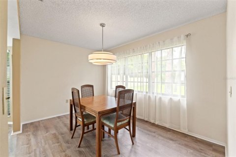House in Spring Hill, Florida 2 bedrooms, 133.22 sq.m. № 1815867 - photo 9
