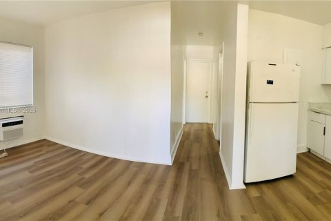 Appartement à louer à Miami, Floride: 1 chambre, 67.08 m2 № 1683483 - photo 4