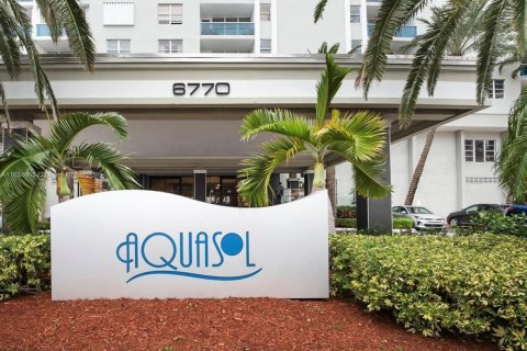 Appartement à louer à Miami Beach, Floride: 2 chambres, 84.54 m2 № 1813916 - photo 2