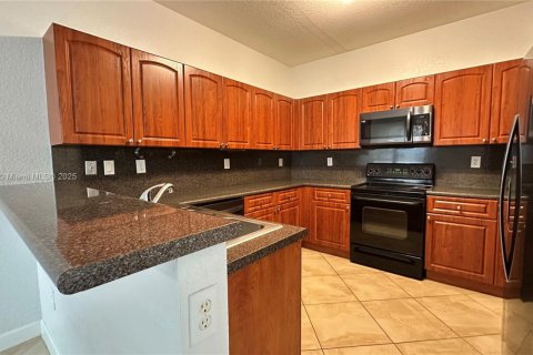 Adosado en venta en Plantation, Florida, 3 dormitorios, 134.24 m2 № 1954894 - foto 10