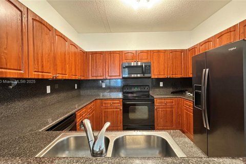 Adosado en venta en Plantation, Florida, 3 dormitorios, 134.24 m2 № 1954894 - foto 8