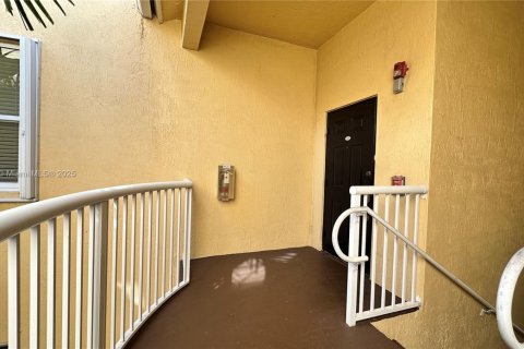 Adosado en venta en Plantation, Florida, 3 dormitorios, 134.24 m2 № 1954894 - foto 25